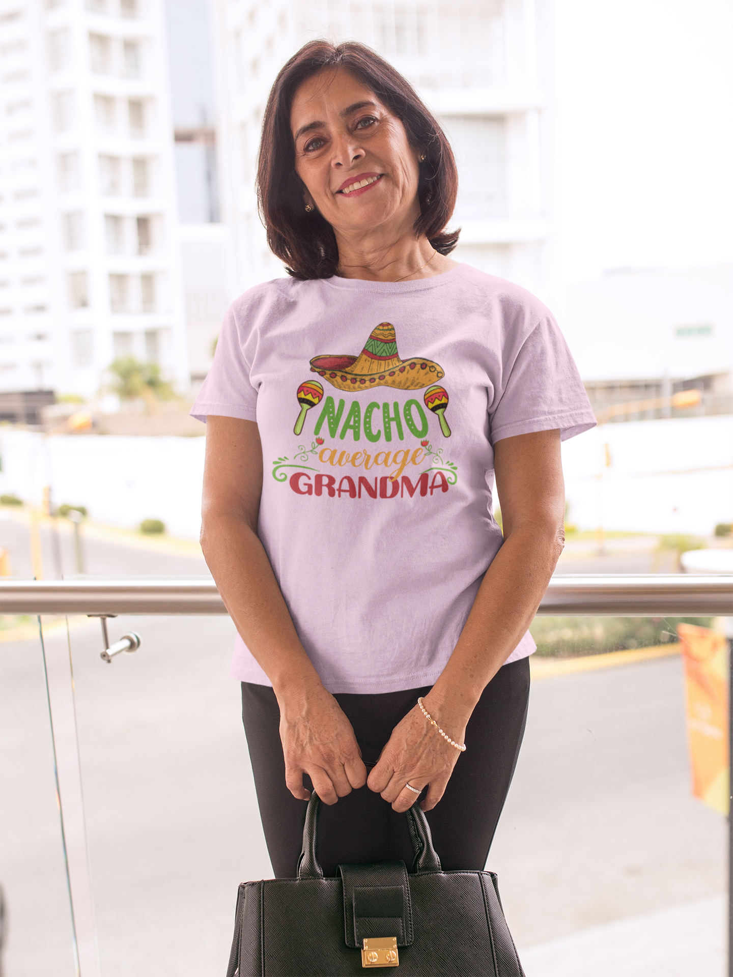 Nacho Average Grandma - t-shirt